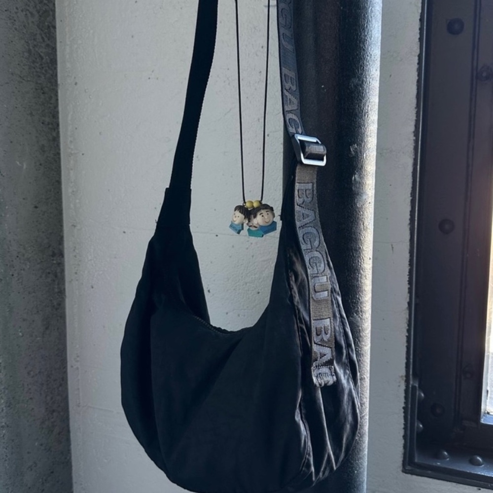Medium Baggu Crescent Bag